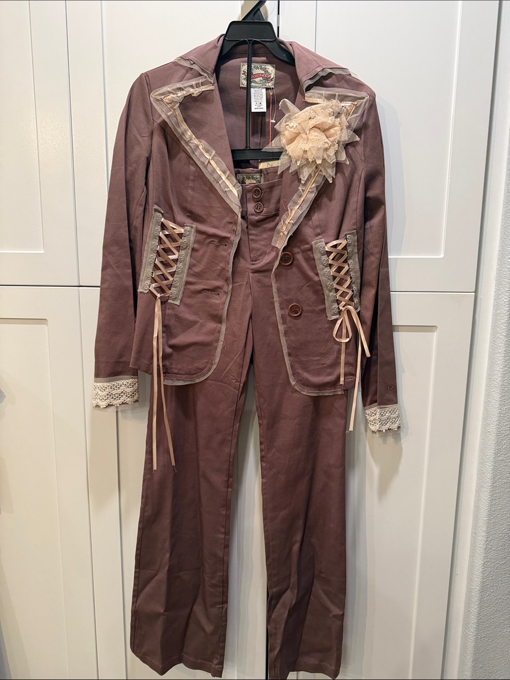 Dusty Rose Lace-Up Women’s Pantsuit with Floral Detail